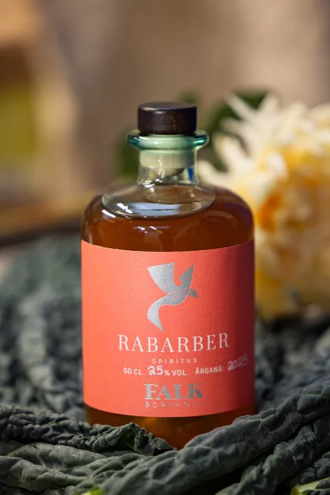rabarberlikøren fra FALK Bornholm
